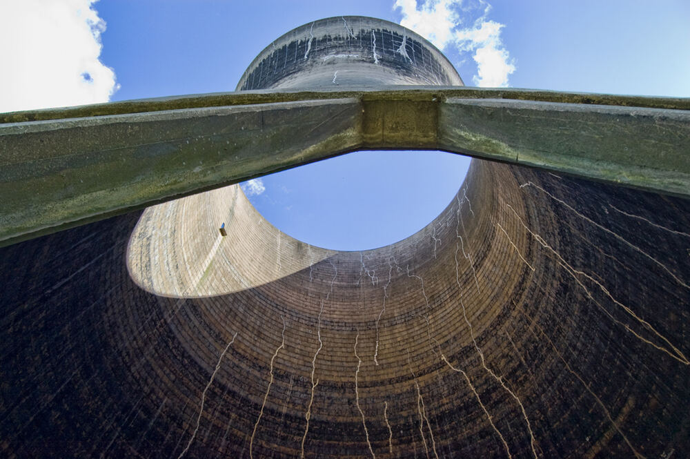 Cooling tower fill & rain zone