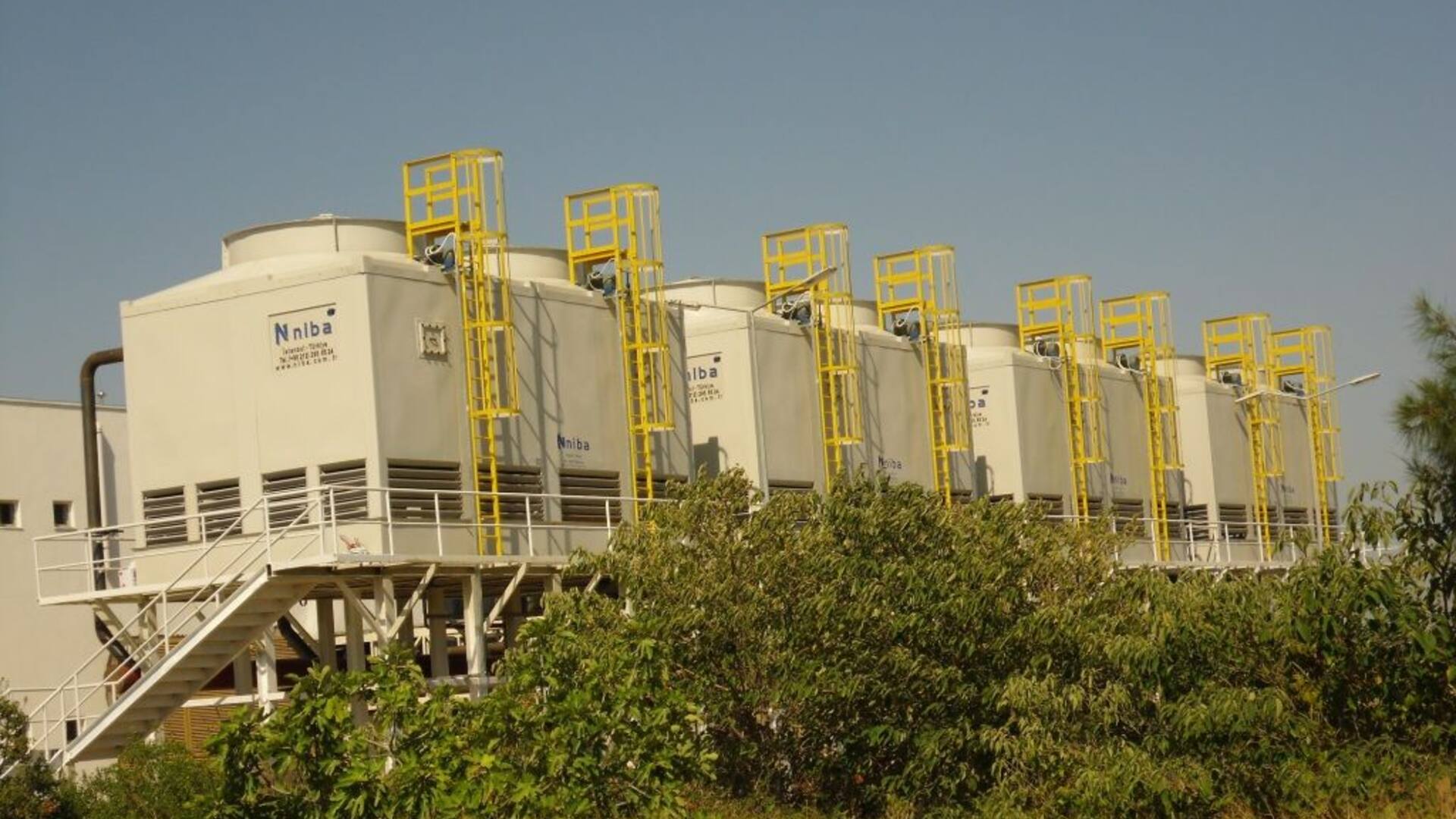 Induced draft counter-flow cooling towers